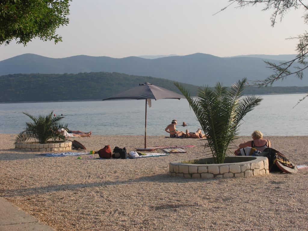 Apartments Villa Ceres Клек Екстериор снимка